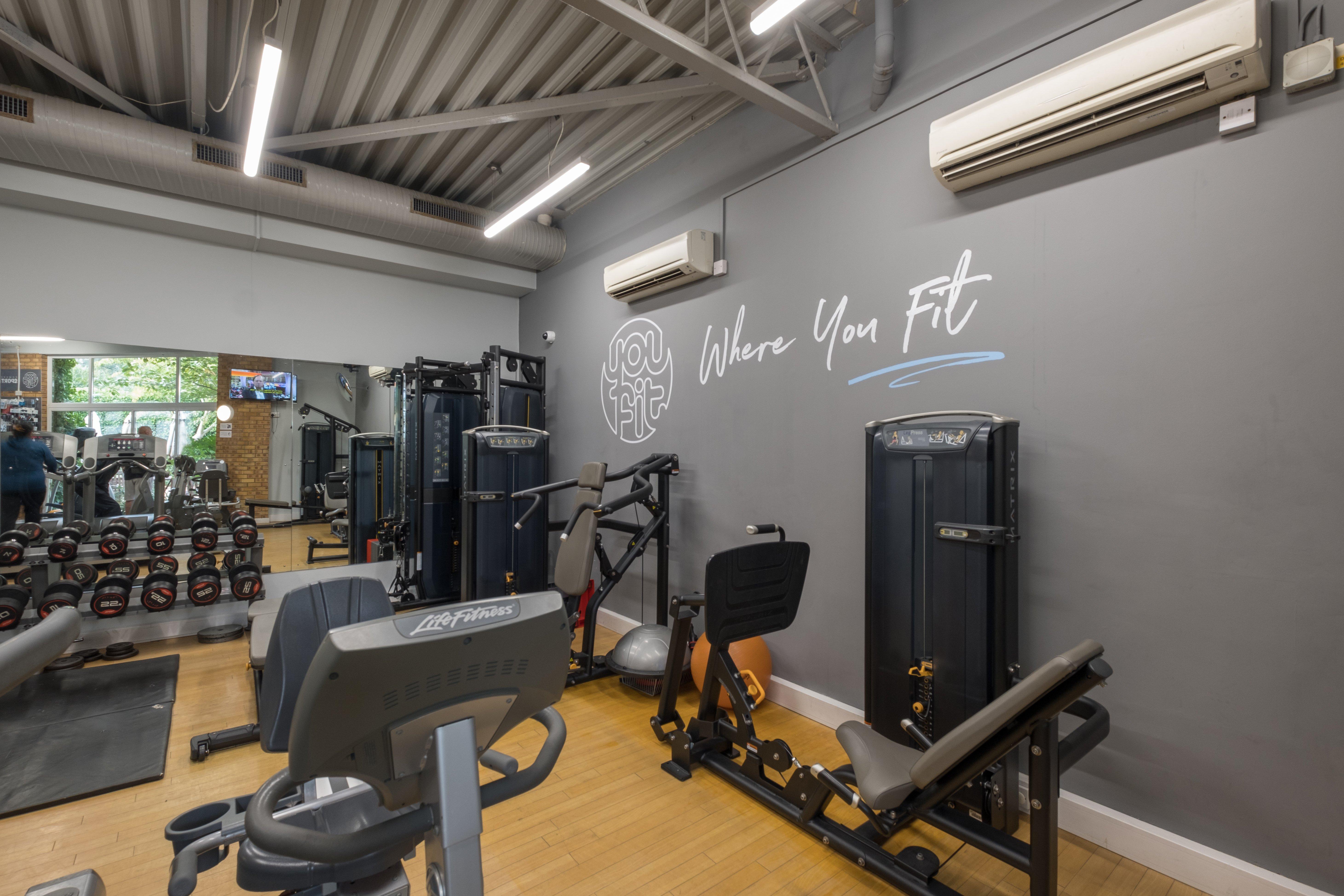 Holiday Inn Swindon By Ihg Екстериор снимка