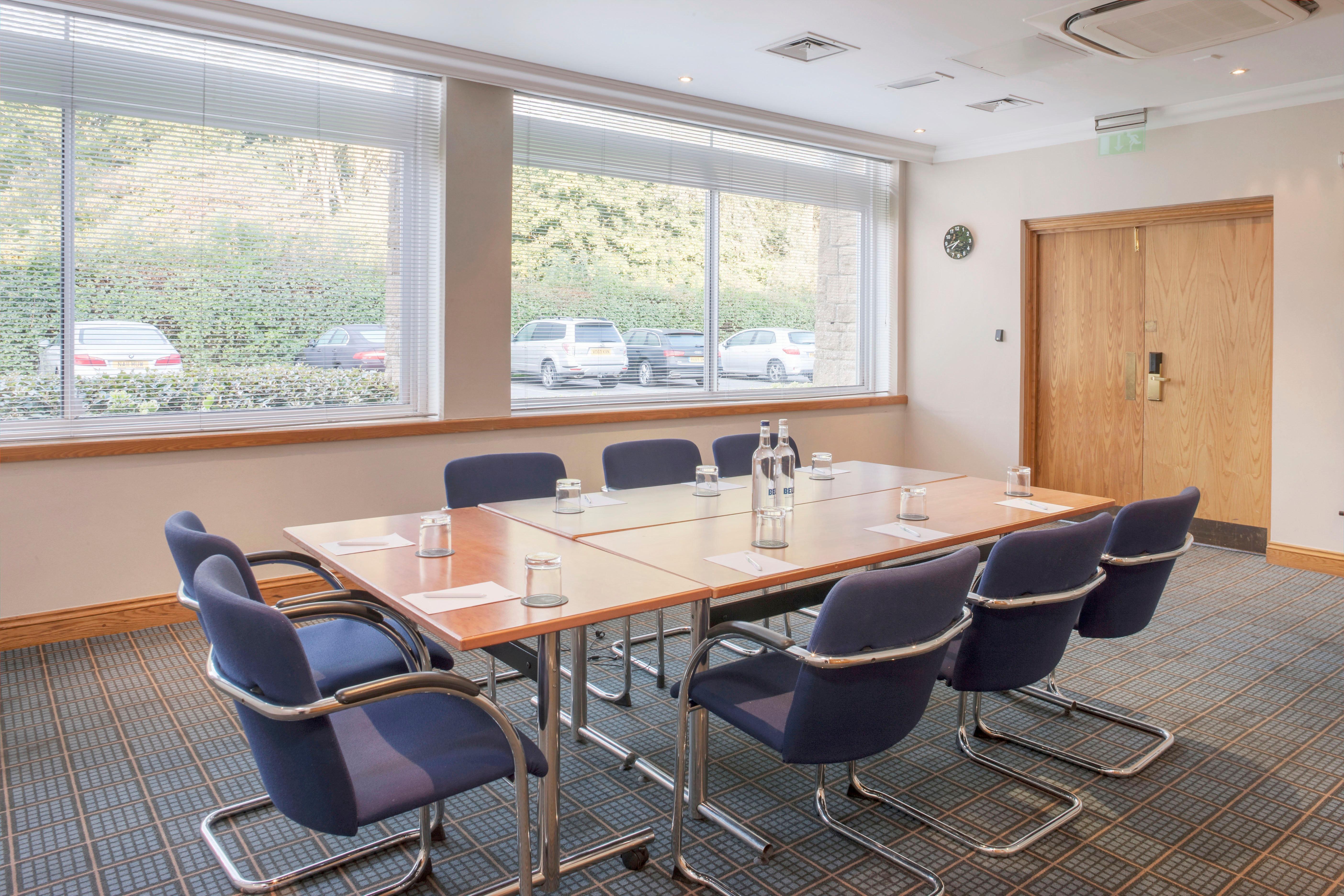 Holiday Inn Swindon By Ihg Екстериор снимка