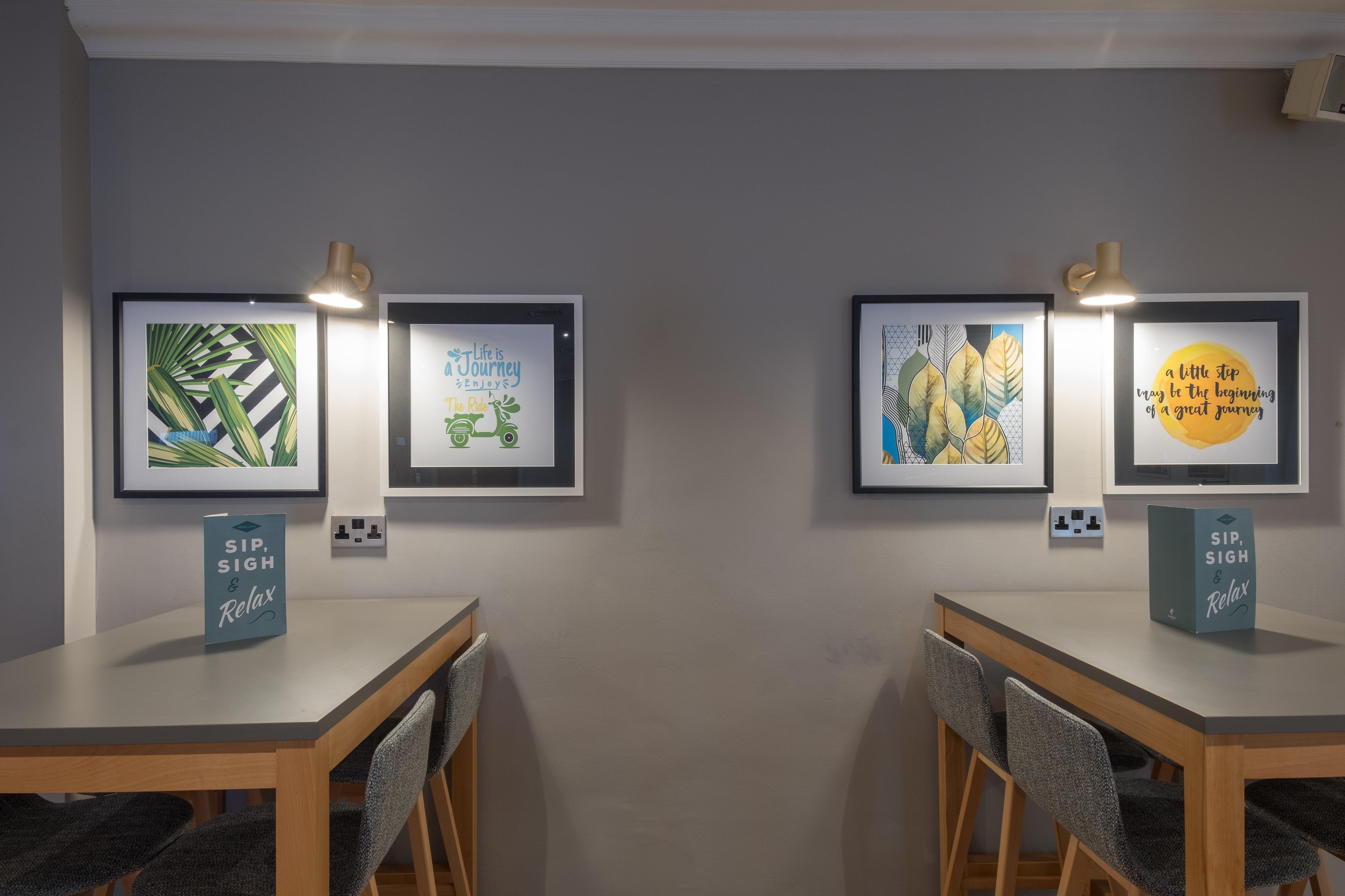 Holiday Inn Swindon By Ihg Екстериор снимка