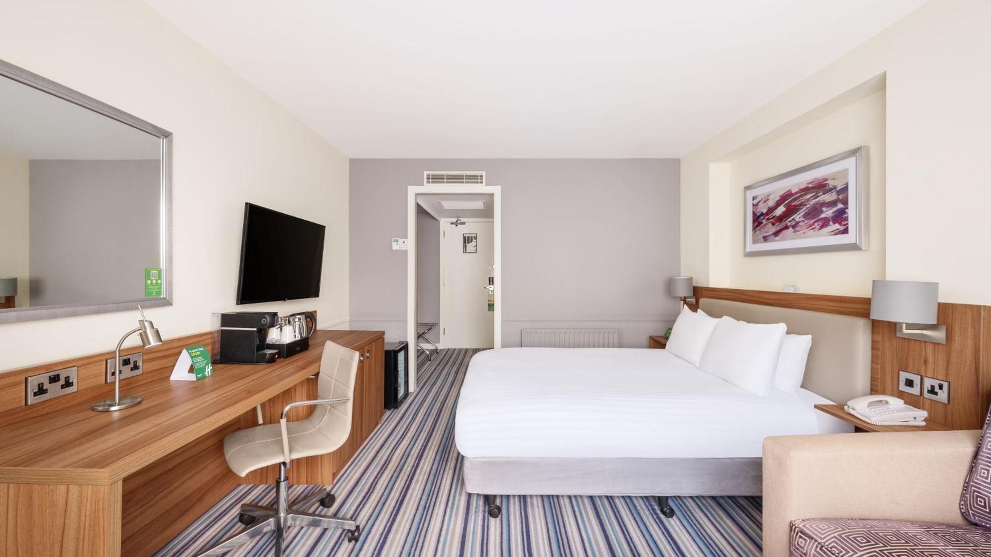 Holiday Inn Swindon By Ihg Екстериор снимка