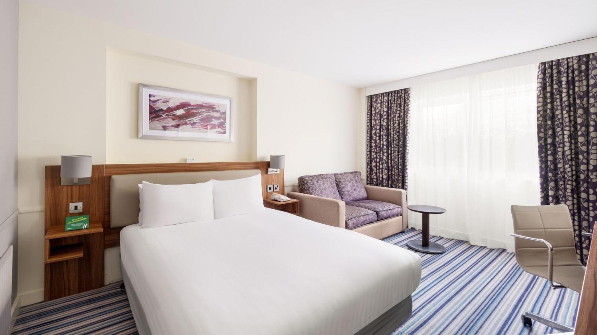 Holiday Inn Swindon By Ihg Екстериор снимка