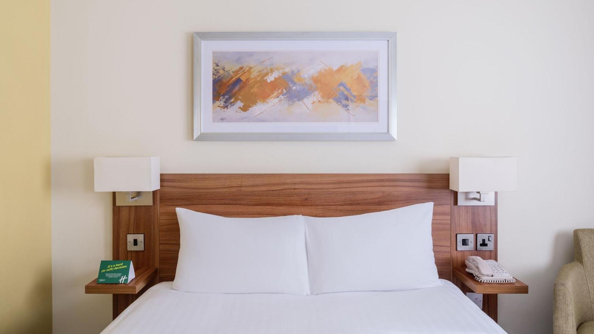 Holiday Inn Swindon By Ihg Екстериор снимка